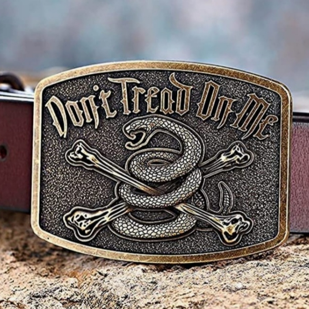 New snake tread on me snake cobra belt buckle approximately 4x3